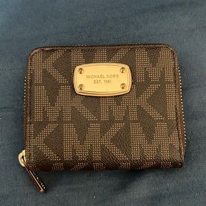 Michael Kors mini wallet